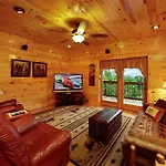 Knotty Pine Delight Holiday Home