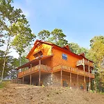 Misty Mountain Lodge Holiday Home