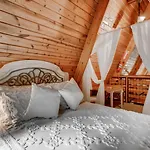 Rolling Waters Chalet