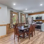 Aqua Vitae Chalet