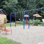 Honey Bear Hideaway