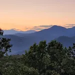 Mountain View Hideaway