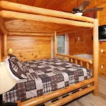 Snuggly Bear Cabin