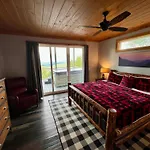 Close Enough To Perfect Luxurious 4 Bedroom Cabin With Game Room & Stunning Views