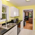 Red Bud Cottage