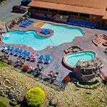 The Foxtail Lodge
