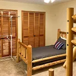 Family Fun Cozy Cabin