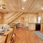 Charming Smoky Mountain Cabin W Hot Tub & Views