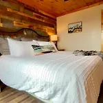 Bearly Gorgeous - Panoramic Views-4 King Suites-Pool Table- Bunk Rm-Ps5-Hottub