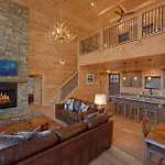 Misty Mountain Adventure Lodge