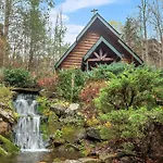 Bear Path Lodge - Hottub, Pool Table, Arcade Machine, Fireplace - Minutes To Downtown Gatlinburg