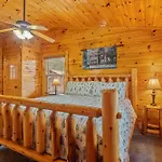 Bear Path Lodge - Hottub, Pool Table, Arcade Machine, Fireplace - Minutes To Downtown Gatlinburg