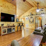Pet-Friendly Gatlinburg Cabin About 2 Mi To Downtown!