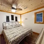 A Secluded Hideaway 3 Bedroom 3 Bath Located In Gatlinburg