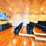 Luxury 4 Bdr, Breathtaking Views, Theater, Evc