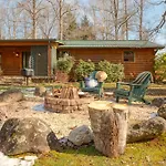 Sugar Cove By Avantstay Cabin By The River W Hot Tub Pool Table Guest House