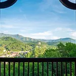 Hickory Ridge By Avantstay Incredible Private Elevated Cabin Sleeps 20