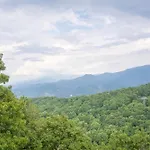 Beautiful 4 Bedroom Chalet With Million Dollar Views