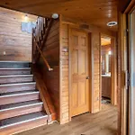 Beautiful 4 Bedroom Chalet With Million Dollar Views