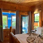 Splashtacular: Indoor Pool~Gorgeous Views~Hottub~Gameroom~Resort