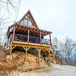 Patriots Den