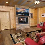 Bigger Bear Views Lodge