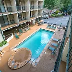 Oak Square 206
