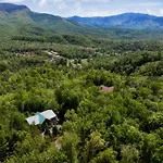 Moonshine Mtn - Hugelodge - Views - April Deals - Game Rm - Hot Tub - Fire Pit