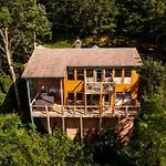 Elevista - Quaint&Private-Views-Hottub-Pooltable-Bears-3 Clubhouse Pools
