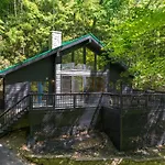 Escape To Sugar Chalet: The Rustic Modern Retreat