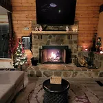 Treetops Chalet - 3Bd/2Bt Boutique Cabin W/Mt Leconte Views In Gatlinburg