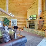 Gatlinburg Cabin With Hot Tub About 11 Miles To Downtown