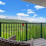 Sleeps 6 Pool Playground Mountain Views Hot Tub