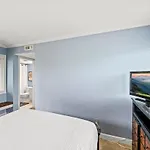 Sleeps 6 Pool Playground Mountain Views Hot Tub