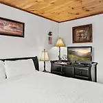 Summit View Suite
