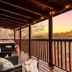 The Lookout - Log Cabin - Fireplace - Firetable - Hot Tub - Ps5 - Bears
