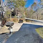 Smoky Bear Hideaway
