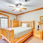 Cozy Gatlinburg Condo With Sauna Near Hiking Trails