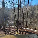 Woodzy Hideaway