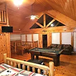 A Gatlinburg Haven #243