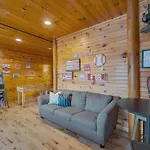 Smoky Stargazer Pet Friendly Cabin For Groups With Game Room And Arcade