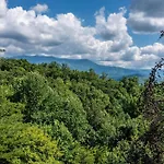 Family Friendly Great Views Game Room & Hot Tub