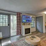 Moose Suite - King Bed Cabin Apartment