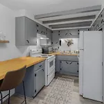 Moose Suite - King Bed Cabin Apartment