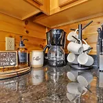 Smoky Stargazer Pet Friendly Cabin For Groups With Game Room And Arcade