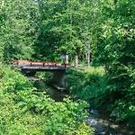 Lakeside Rendezvous By Stony Brook Cabins