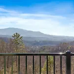 Ultimate Gatlinburg Getaway