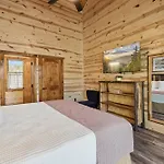 Woodys Mountain Lodge