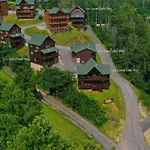 Smoky Mountain Heaven Ii, 5 Luxury King Suites