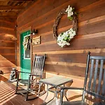 Smoky Mountain Gem Mtn View Hot Tub Grill